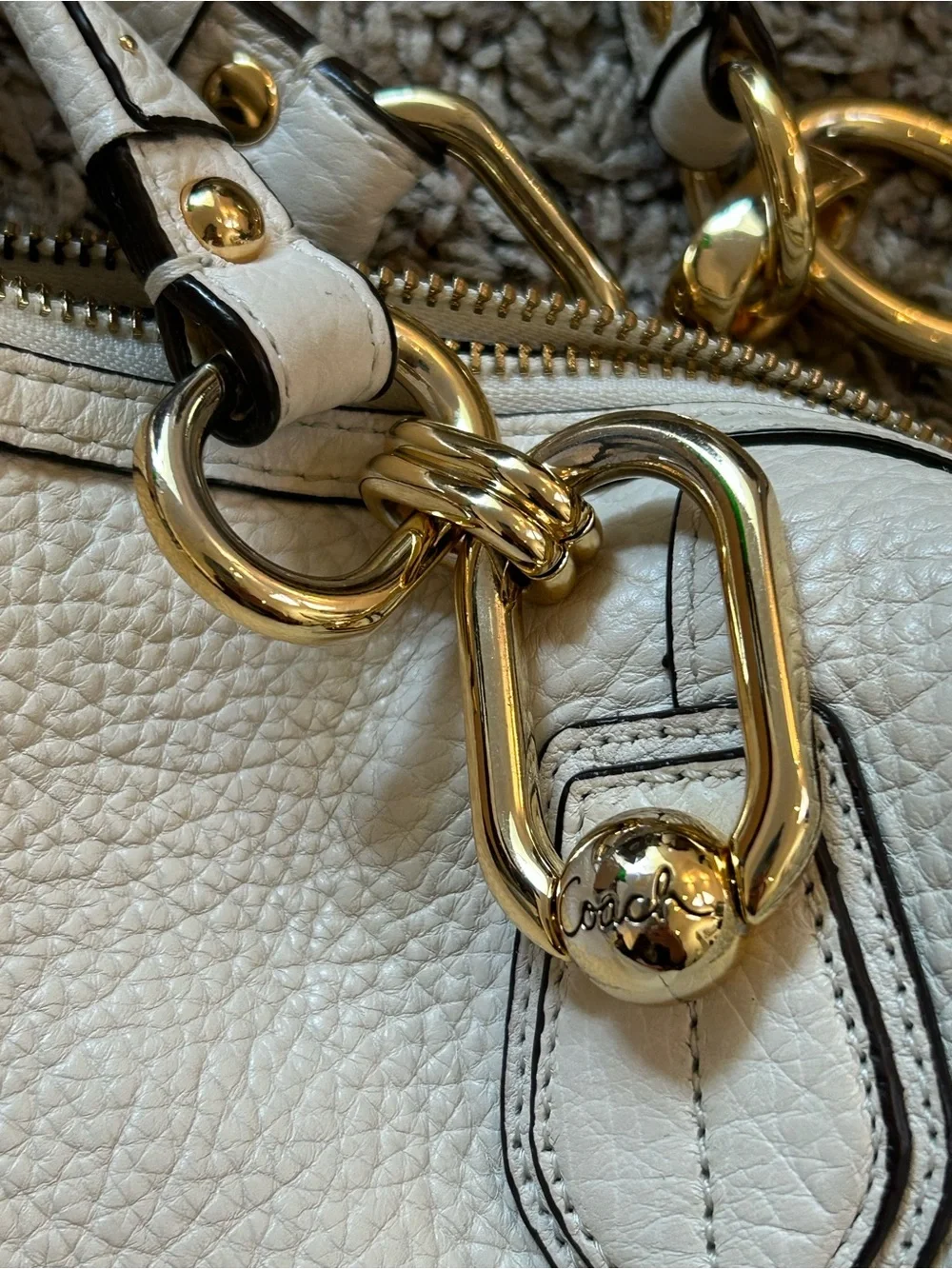 Coach Kristen y2k 00s white leather elevated round oversized shoulder bag